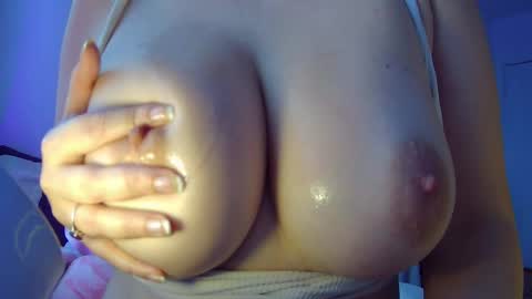 Leysun7 online show from 02/17/25, 09:24