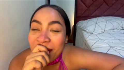 lezie_1 online show from 12/19/25, 02:18