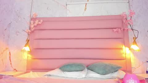 LEZY online show from 10/05/25, 07:34