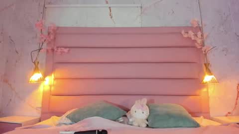 LEZY online show from 10/07/25, 07:44