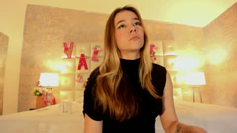 LEZY online show from 02/15/26, 07:32