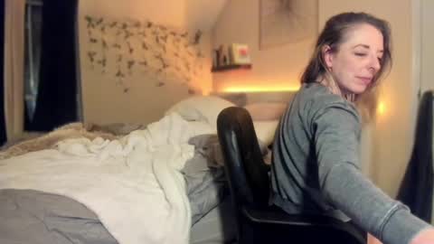 Hornystonerchick online show from 03/03/25, 07:43