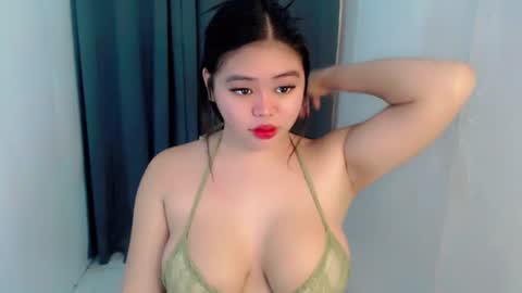 Snapshot of lhara_cumming chatting on 07/23/26, 12:13 LHARA online show from 07/23/26, 12:13