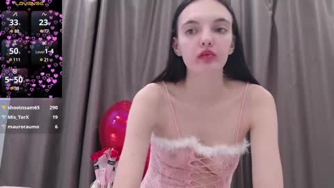 Snapshot of lia__meow chatting on 02/12/25, 10:04 Lia online show from 02/12/25, 10:04