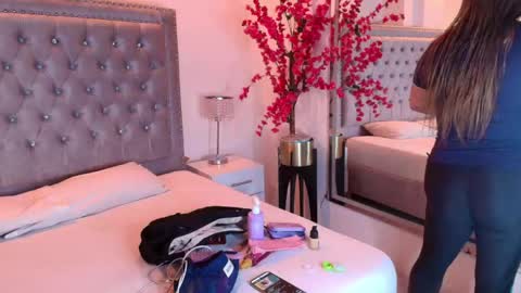 Lia  online show from 04/14/26, 03:34