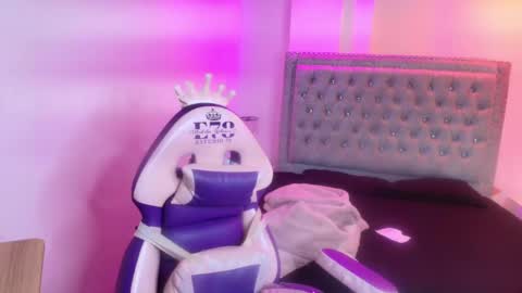 Snapshot of lia_adamsss chatting on 05/09/26, 04:17 Lia online show from 05/09/26, 04:17