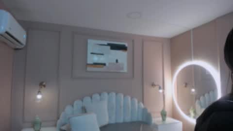 Liss 3 online show from 10/24/25, 10:22