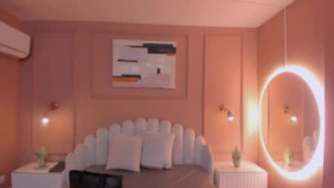 Liss 3 online show from 10/31/25, 10:27