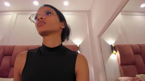 Lia online show from 03/12/25, 02:20