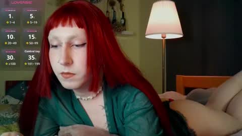lia_grl online show from 07/12/26, 09:06