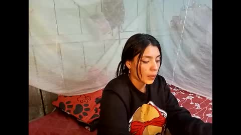 Lia online show from 01/05/25, 11:44