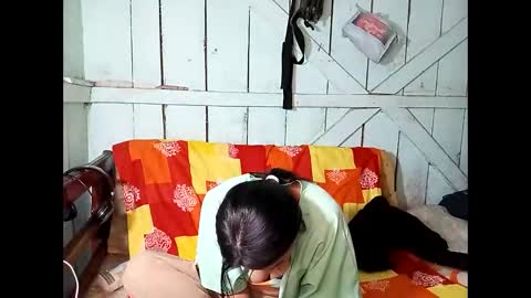 Lia online show from 01/13/25, 05:33