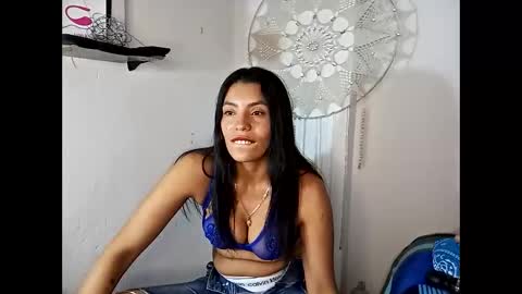 Lia online show from 09/18/25, 09:50