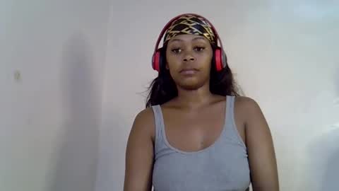 lia online show from 11/02/25, 02:25