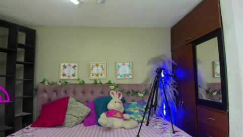 lia online show from 02/03/25, 08:24