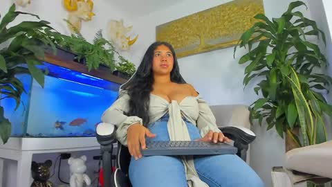 lia_lovelly online show from 04/14/26, 04:51