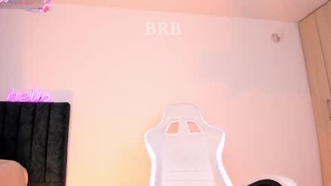 Little Queen Lia  online show from 02/16/25, 10:43