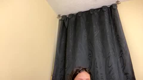 Little Queen Lia  online show from 03/23/26, 12:14