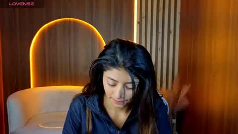 Snapshot of lia_queen_tx chatting on 07/23/26, 03:15 Online 1400 - 2100 online show from 07/23/26, 03:15