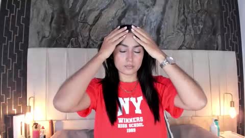 lia_sofiia online show from 11/26/25, 09:10