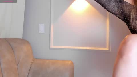 Snapshot of lia_walton__ chatting on 01/18/25, 12:04 liz walton online show from 01/18/25, 12:04