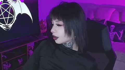 Snapshot of liaa_rodriguezz chatting on 02/17/25, 10:03 Liaa  online show from 02/17/25, 10:03