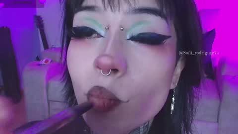 Snapshot of liaa_rodriguezz chatting on 02/20/25, 12:52 Liaa  online show from 02/20/25, 12:52