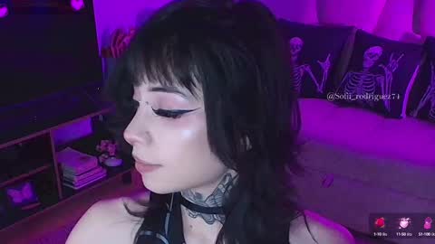 Snapshot of liaa_rodriguezz chatting on 02/22/25, 04:29 Liaa  online show from 02/22/25, 04:29