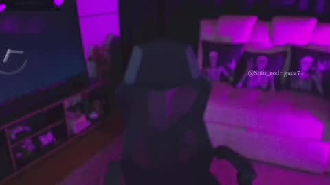 Snapshot of liaa_rodriguezz chatting on 03/01/25, 12:17 Liaa  online show from 03/01/25, 12:17