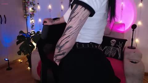 Liaa  online show from 03/11/26, 11:22