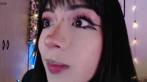 Snapshot of liaa_rodriguezz chatting on 04/28/26, 02:38 Liaa online show from 04/28/26, 02:38