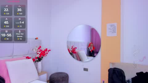 Snapshot of liaagener chatting on 05/26/26, 02:40 Liaa online show from 05/26/26, 02:40