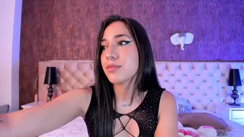 liaa turner  online show from 09/19/25, 08:42