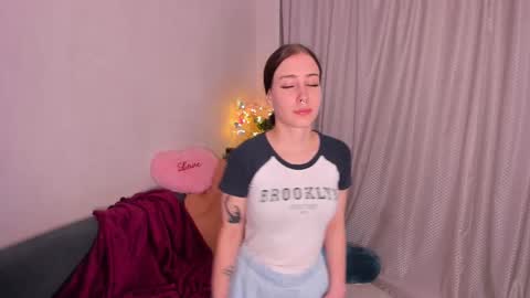 Milana online show from 03/11/25, 06:52