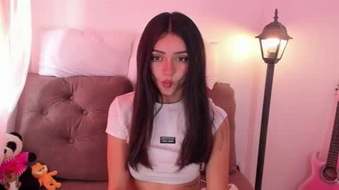 Snapshot of liabunny_ chatting on 02/13/26, 05:20 Lia 3 online show from 02/13/26, 05:20