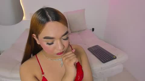 Snapshot of liacampbell__ chatting on 06/12/26, 09:25 La online show from 06/12/26, 09:25