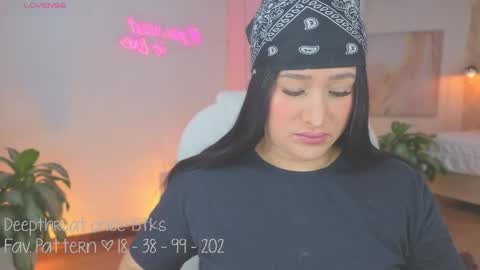 Lia Cox online show from 10/02/25, 03:02