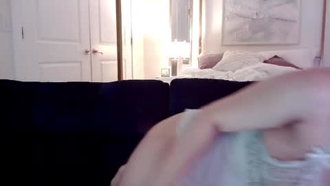 Snapshot of liadivina chatting on 05/26/26, 04:19 Lia Divina online show from 05/26/26, 04:19