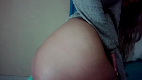 Snapshot of liadivina chatting on 05/30/26, 03:36 Lia Divina online show from 05/30/26, 03:36