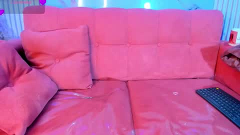 Lia online show from 01/06/26, 12:09