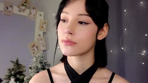 Lia  online show from 12/29/24, 09:17