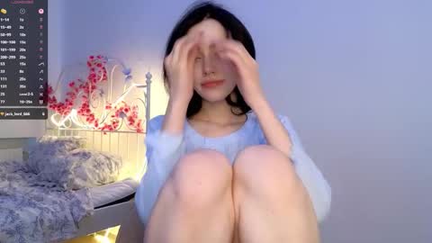 Lia  online show from 09/28/25, 09:25