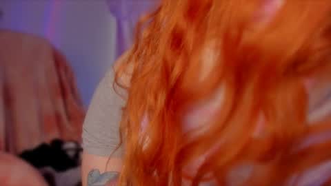 Snapshot of liahilton_ chatting on 12/12/24, 11:29 lh6 9c online show from 12/12/24, 11:29