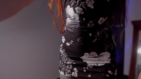 Snapshot of liahilton_ chatting on 01/16/25, 10:42 lh6 9c online show from 01/16/25, 10:42