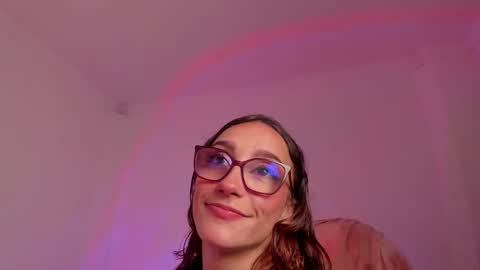 Snapshot of liahilton_ chatting on 09/18/25, 01:57 lh6 9c online show from 09/18/25, 01:57