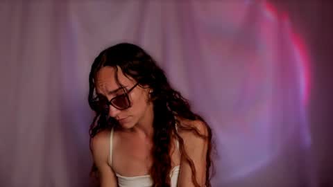 Snapshot of liahilton_ chatting on 05/01/26, 11:53 lh6 9c online show from 05/01/26, 11:53