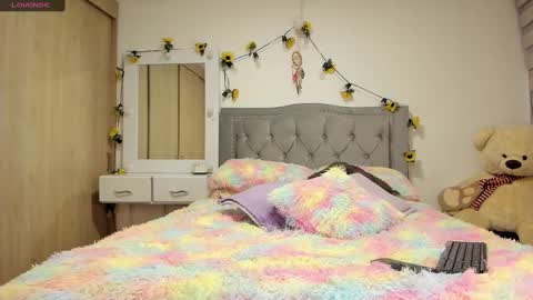 Lia  online show from 02/13/25, 04:00