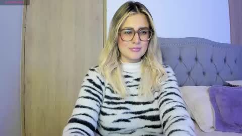 Lia  online show from 09/27/25, 11:54