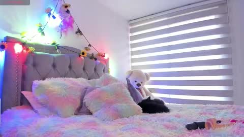 Lia  online show from 03/08/26, 10:35