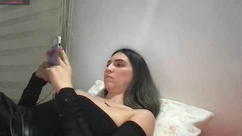 Snapshot of liahrommie chatting on 02/23/26, 11:46 Amy online show from 02/23/26, 11:46